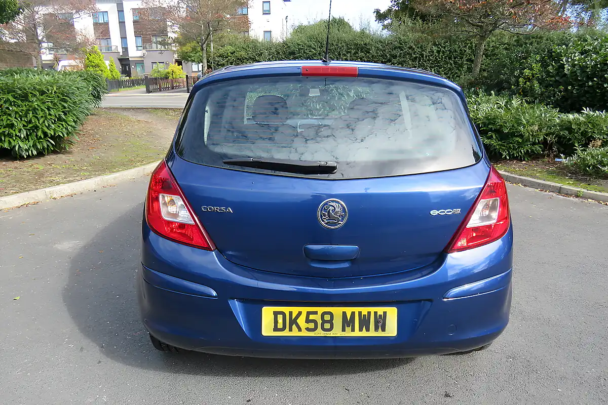 Used 2009 Vauxhall Corsa Life Blue - Interior and Exterior details 6