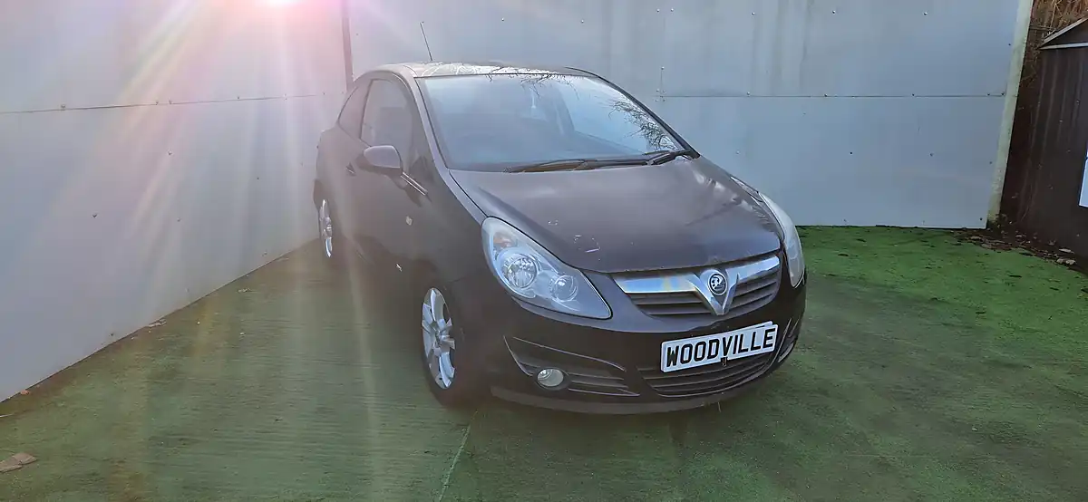 Used 2009 Vauxhall Corsa Sxi Black - Interior and Exterior details 3