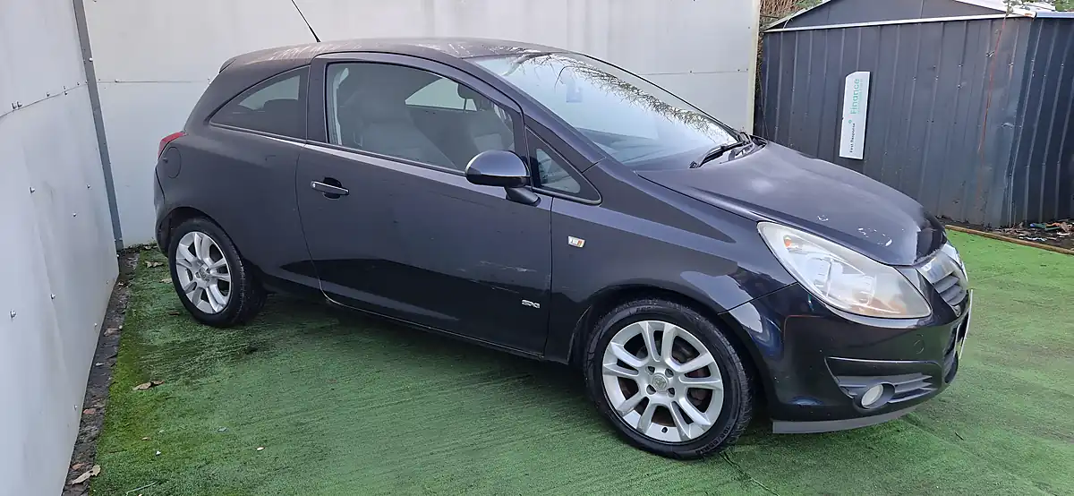Used 2009 Vauxhall Corsa Sxi Black - Interior and Exterior details 7