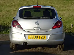 Used 2009 Vauxhall Corsa Sxi Silver - Interior and Exterior details 4