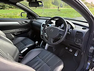 Used 2009 Vauxhall Tigra Exclusiv Black - Interior and Exterior details 15