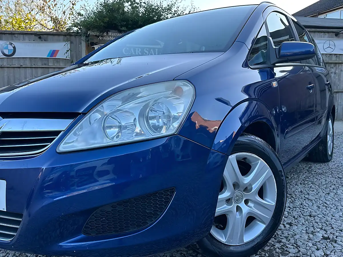 Used 2009 Vauxhall Zafira Exclusiv Blue - Interior and Exterior details 15