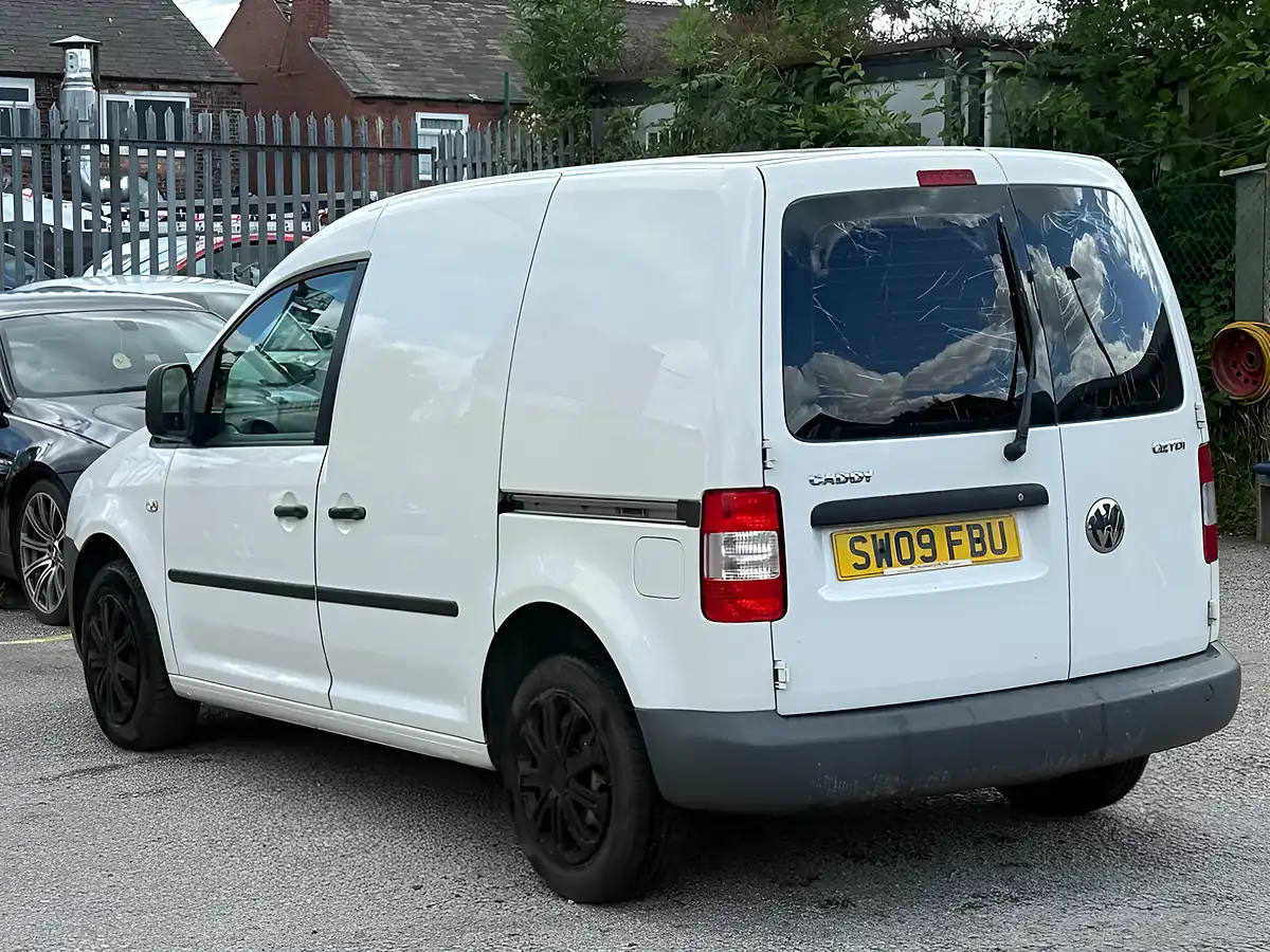 Used 2009 Volkswagen Caddy C20 White - Interior and Exterior details 10