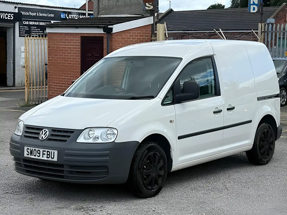 Used 2009 Volkswagen Caddy C20 White - Interior and Exterior details 5