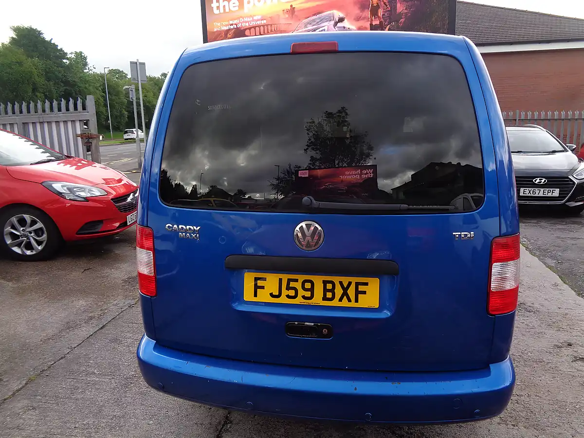 Used 2009 Volkswagen Caddy Maxi Life Maxi Life Blue - Interior and Exterior details 6