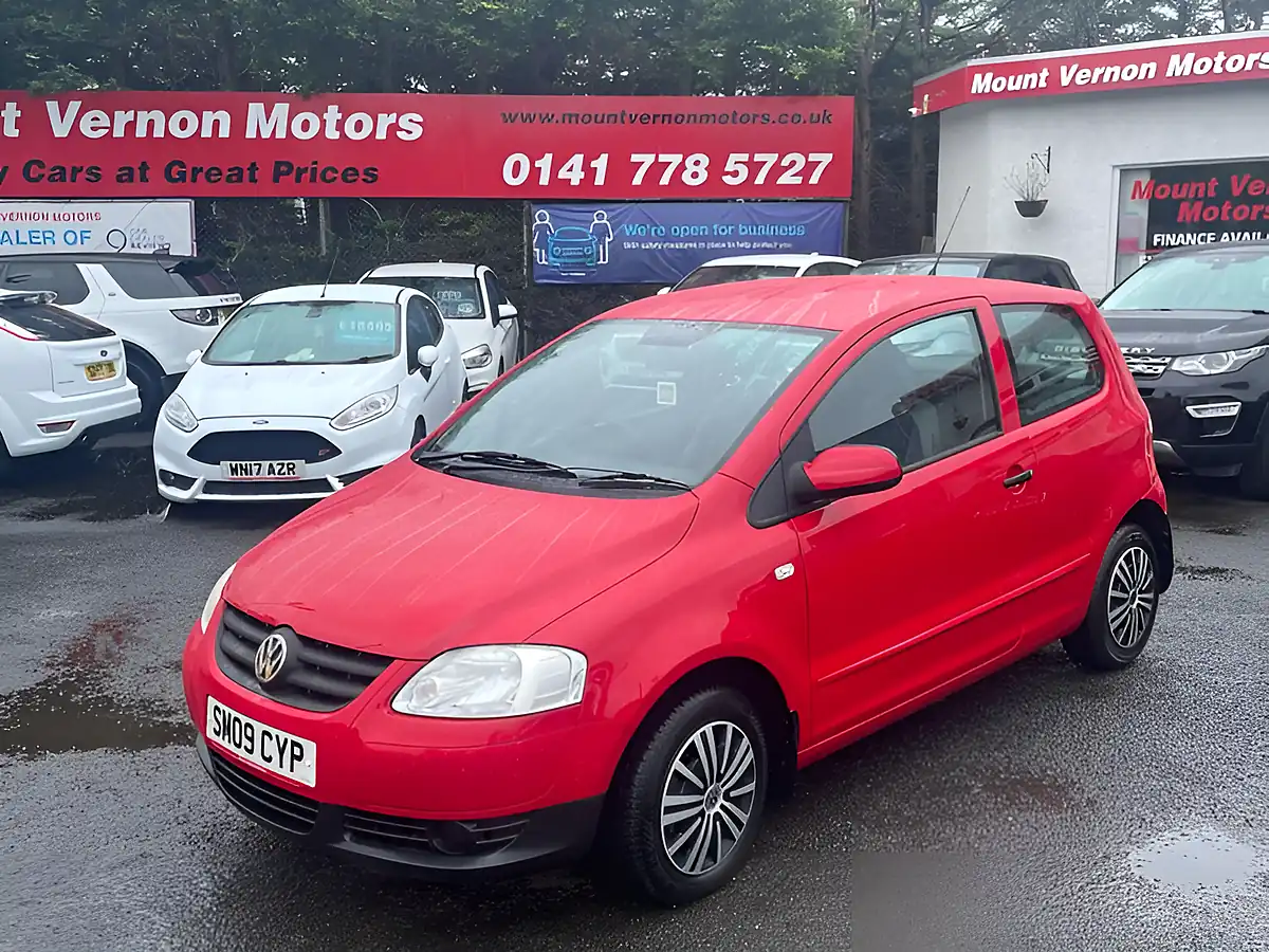 Used 2009 Volkswagen Fox Euro 4 Red - Interior and Exterior details 4