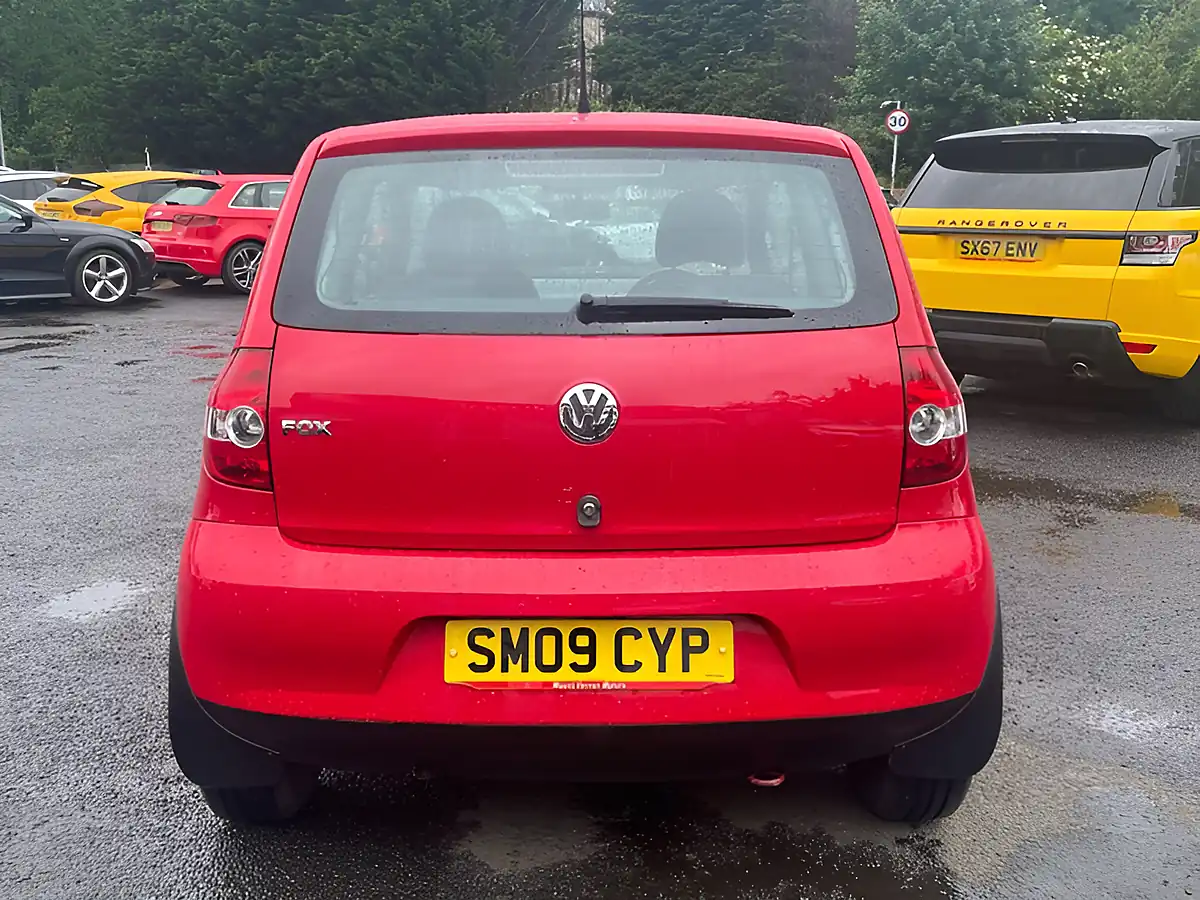 Used 2009 Volkswagen Fox Euro 4 Red - Interior and Exterior details 6