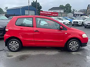 Used 2009 Volkswagen Fox Euro 4 Red - Interior and Exterior details 7
