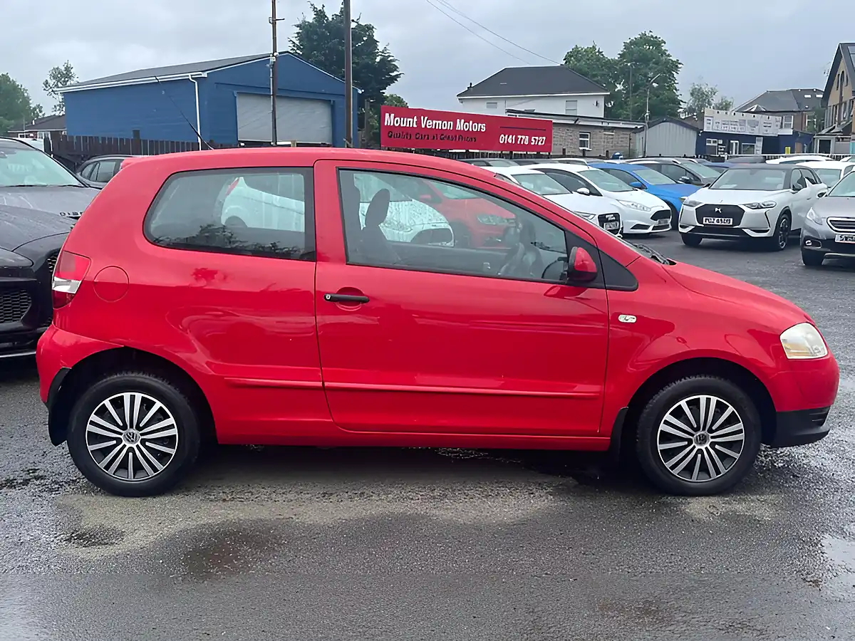Used 2009 Volkswagen Fox Euro 4 Red - Interior and Exterior details 7