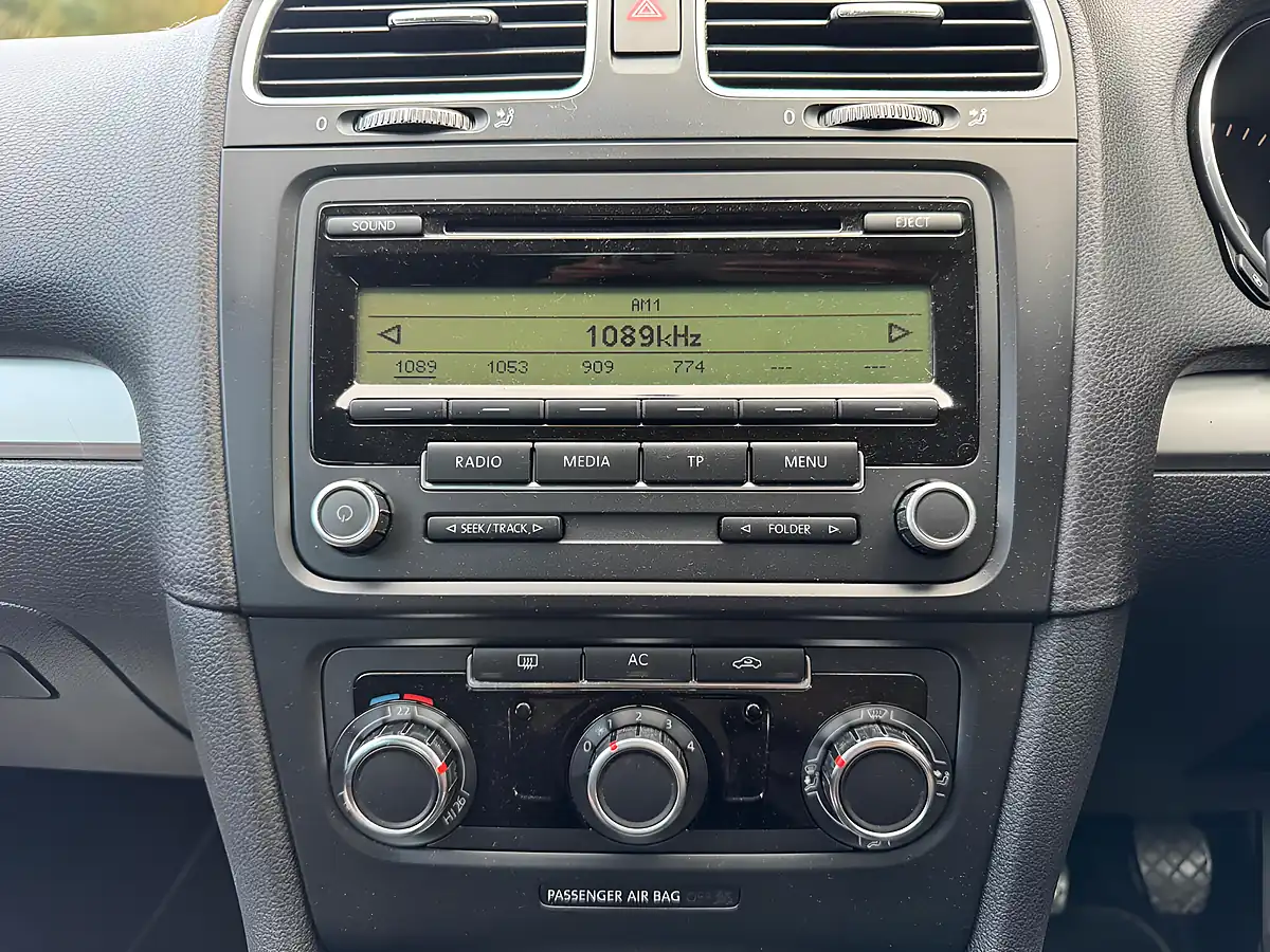 Used 2009 Volkswagen Golf GT Grey - Interior and Exterior details 19