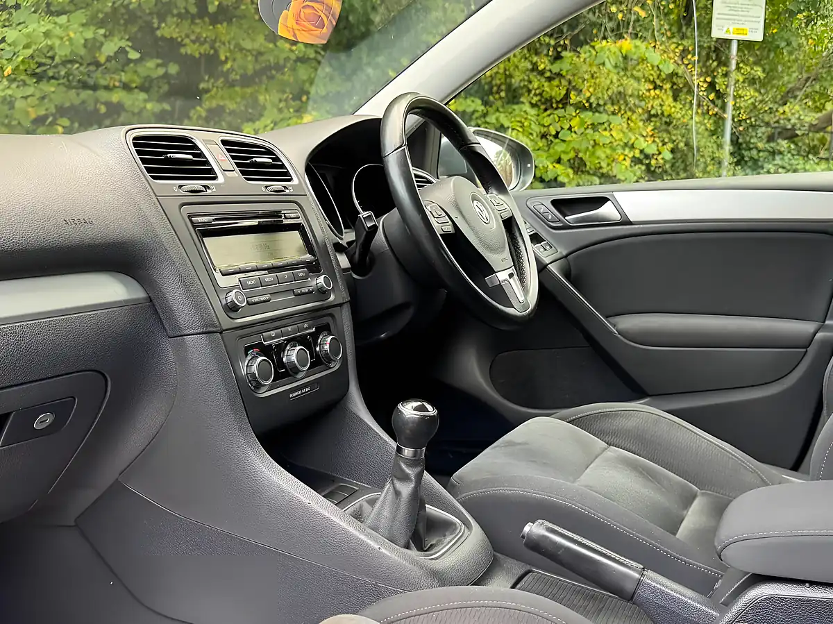 Used 2009 Volkswagen Golf GT Grey - Interior and Exterior details 3