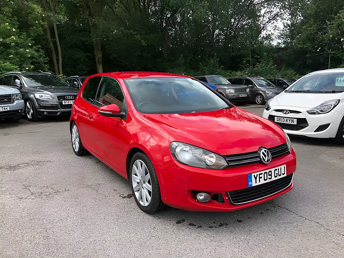 Used 2009 Volkswagen Golf GT Red - Interior and Exterior details 7