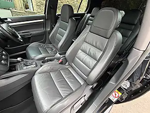 Used 2009 Volkswagen Golf R32 Black - Interior and Exterior details 17