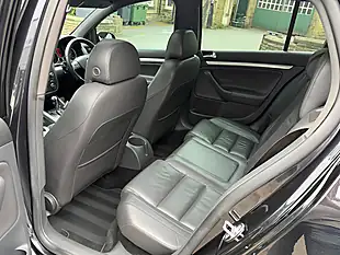 Used 2009 Volkswagen Golf R32 Black - Interior and Exterior details 20