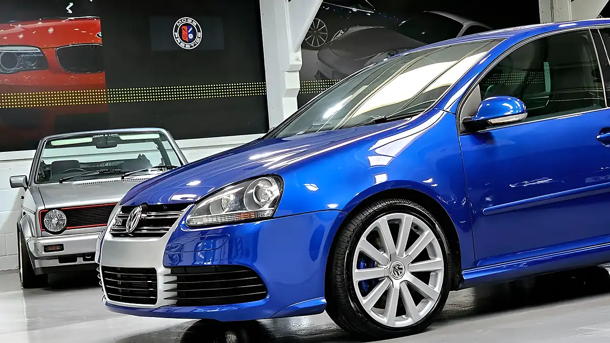 Used 2009 Volkswagen Golf R32 Blue - Interior and Exterior details 16