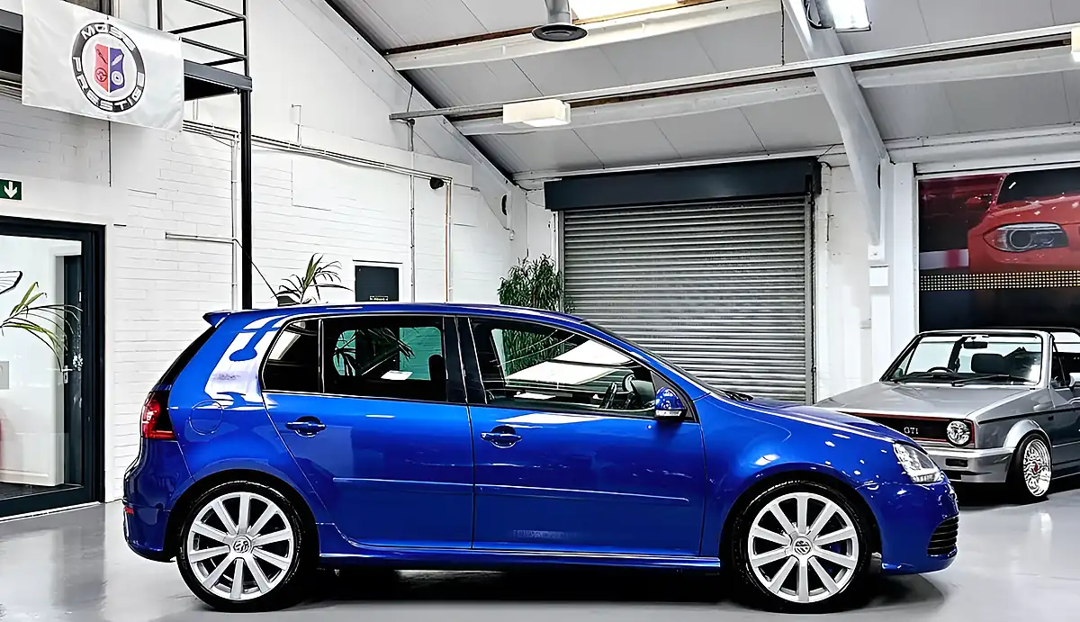 Used 2009 Volkswagen Golf R32 Blue - Interior and Exterior details 5