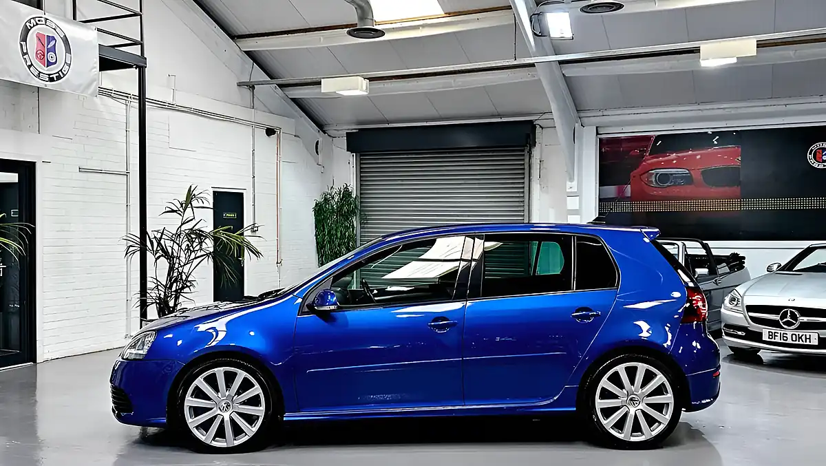 Used 2009 Volkswagen Golf R32 Blue - Interior and Exterior details 6