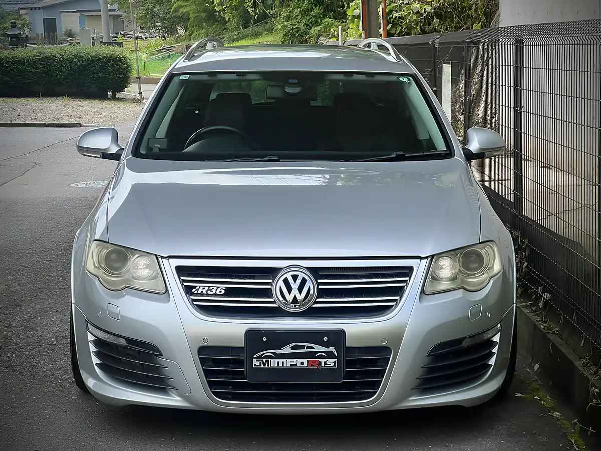 Used 2009 Volkswagen Passat Estate Silver - Interior and Exterior details 9