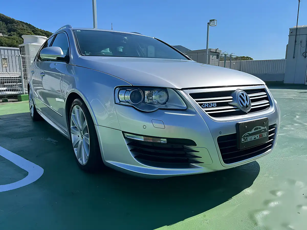 Used 2009 Volkswagen Passat Estate Silver - Interior and Exterior details 11
