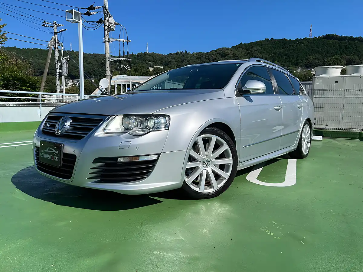 Used 2009 Volkswagen Passat Estate Silver - Interior and Exterior details 2