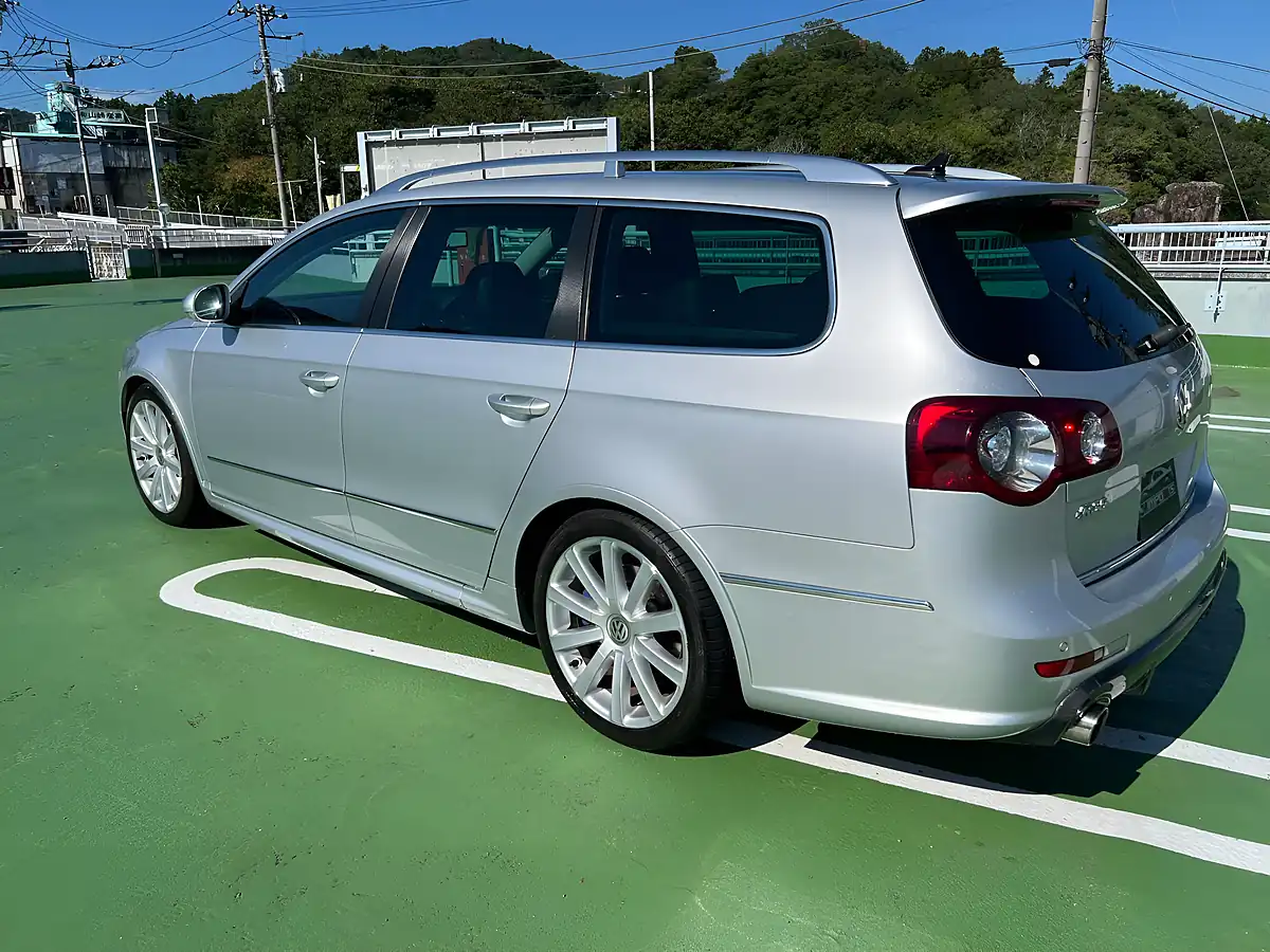 Used 2009 Volkswagen Passat Estate Silver - Interior and Exterior details 20