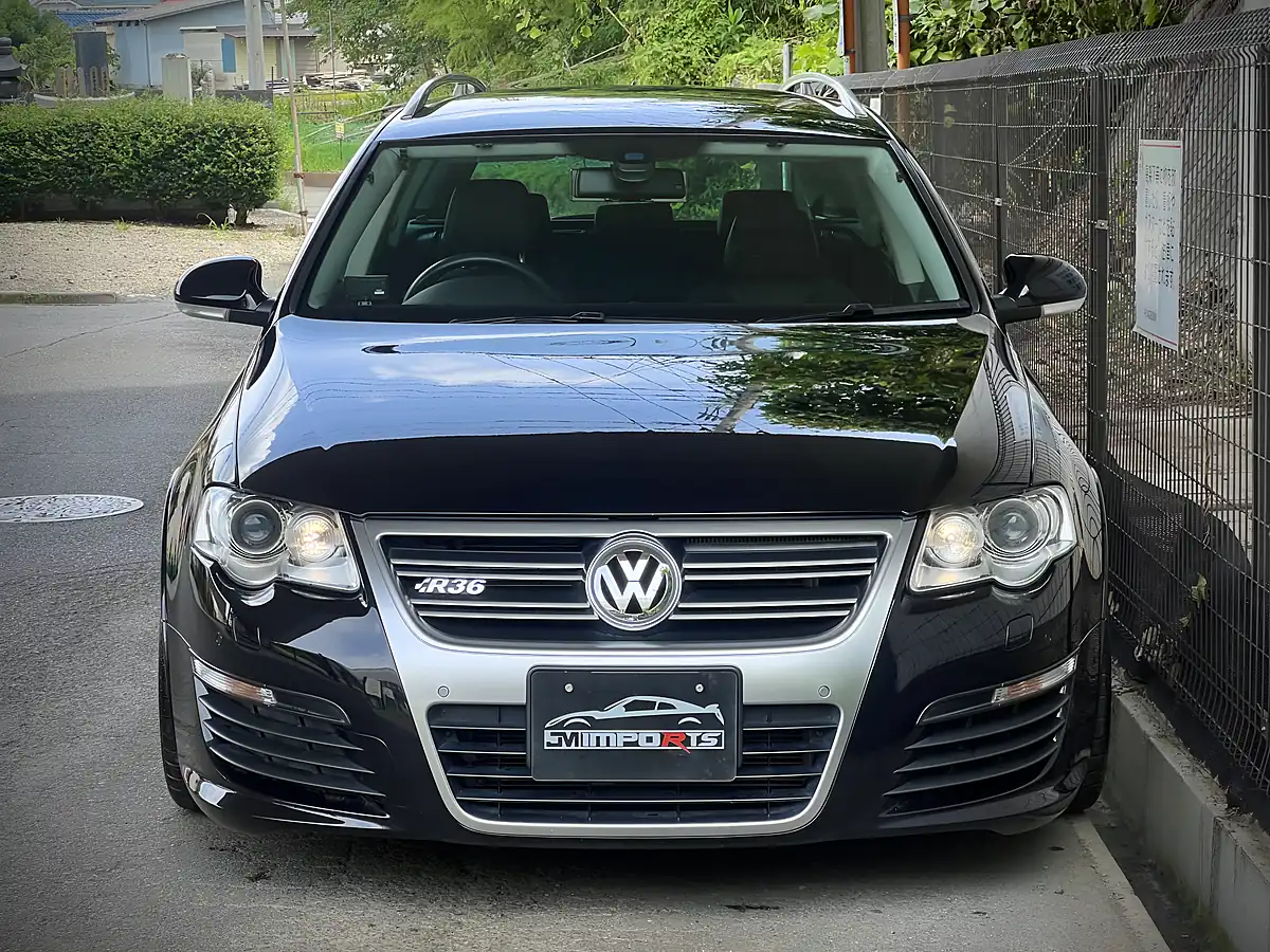 Used 2009 Volkswagen Passat R36 Black - Interior and Exterior details 8