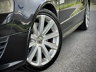 Used 2009 Volkswagen Passat R36 Black - Interior and Exterior details 10