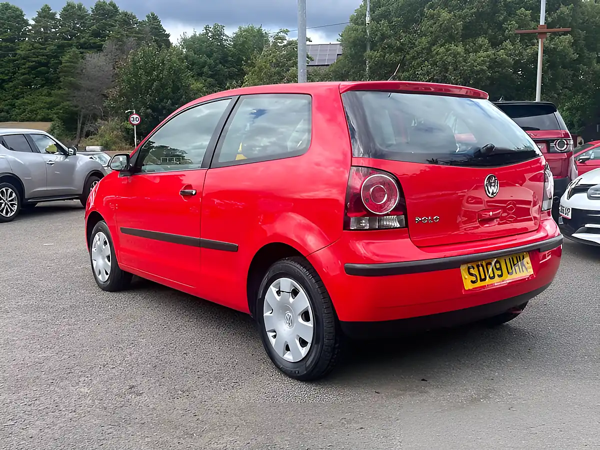 Used 2009 Volkswagen Polo E Red - Interior and Exterior details 4