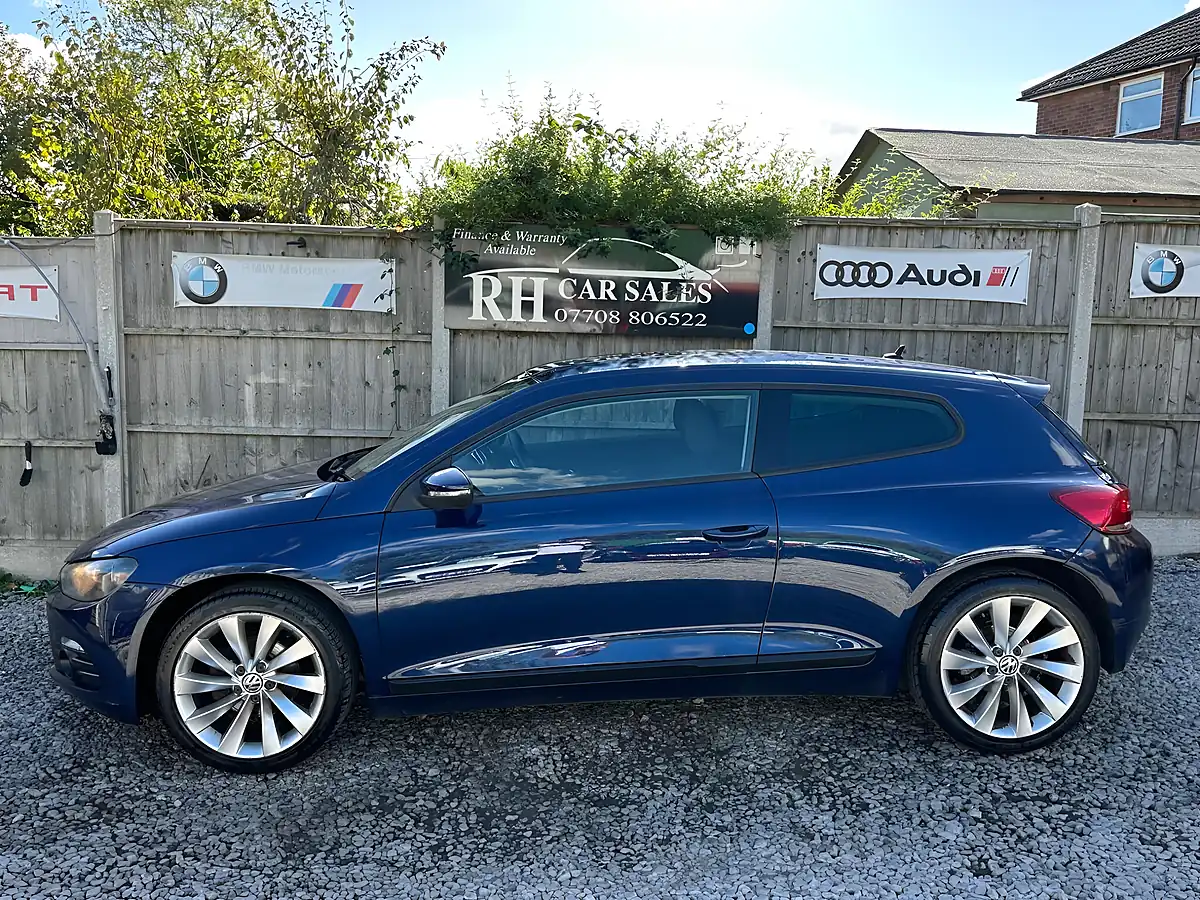 Used 2009 Volkswagen Scirocco GT Blue - Interior and Exterior details 10