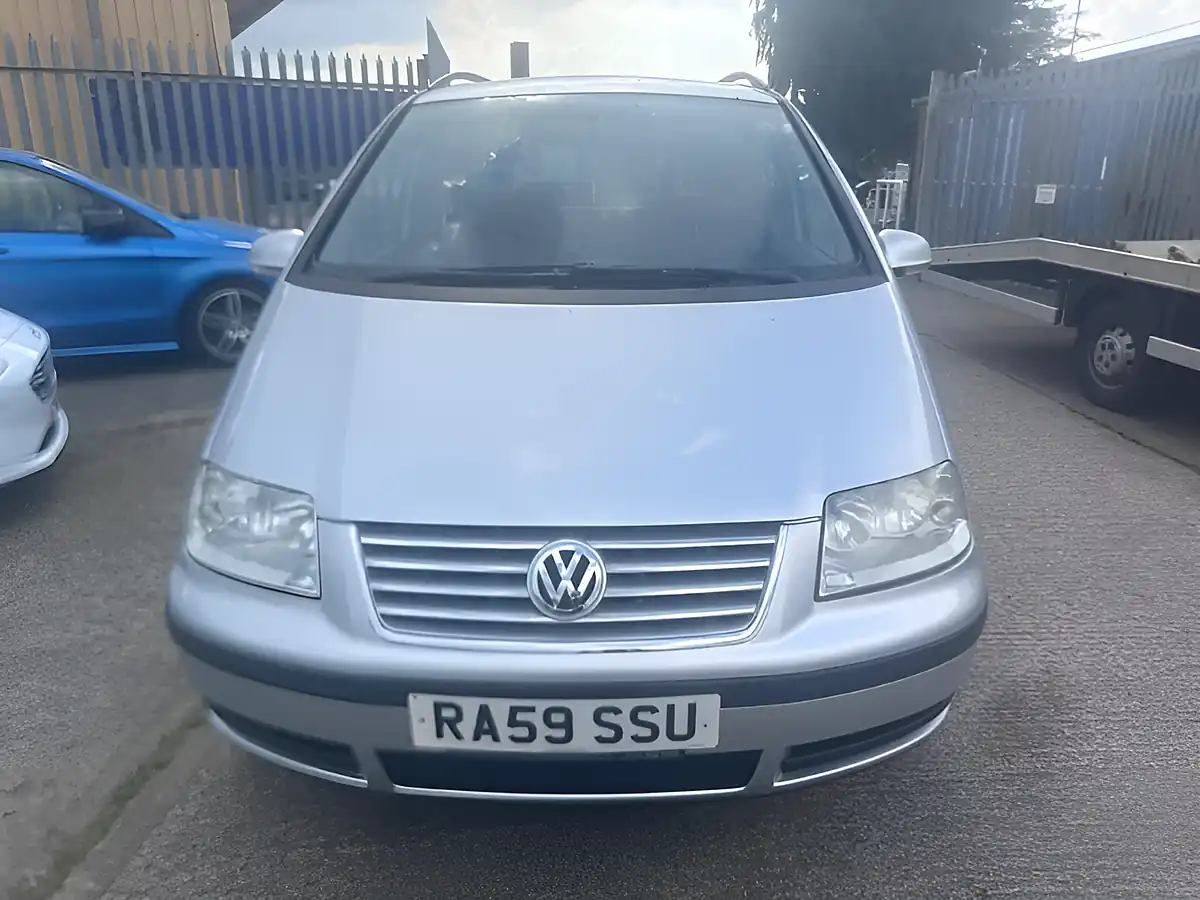 Used 2009 Volkswagen Sharan Se Silver - Interior and Exterior details 10