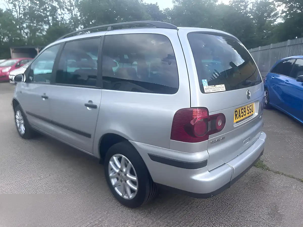 Used 2009 Volkswagen Sharan Se Silver - Interior and Exterior details 8