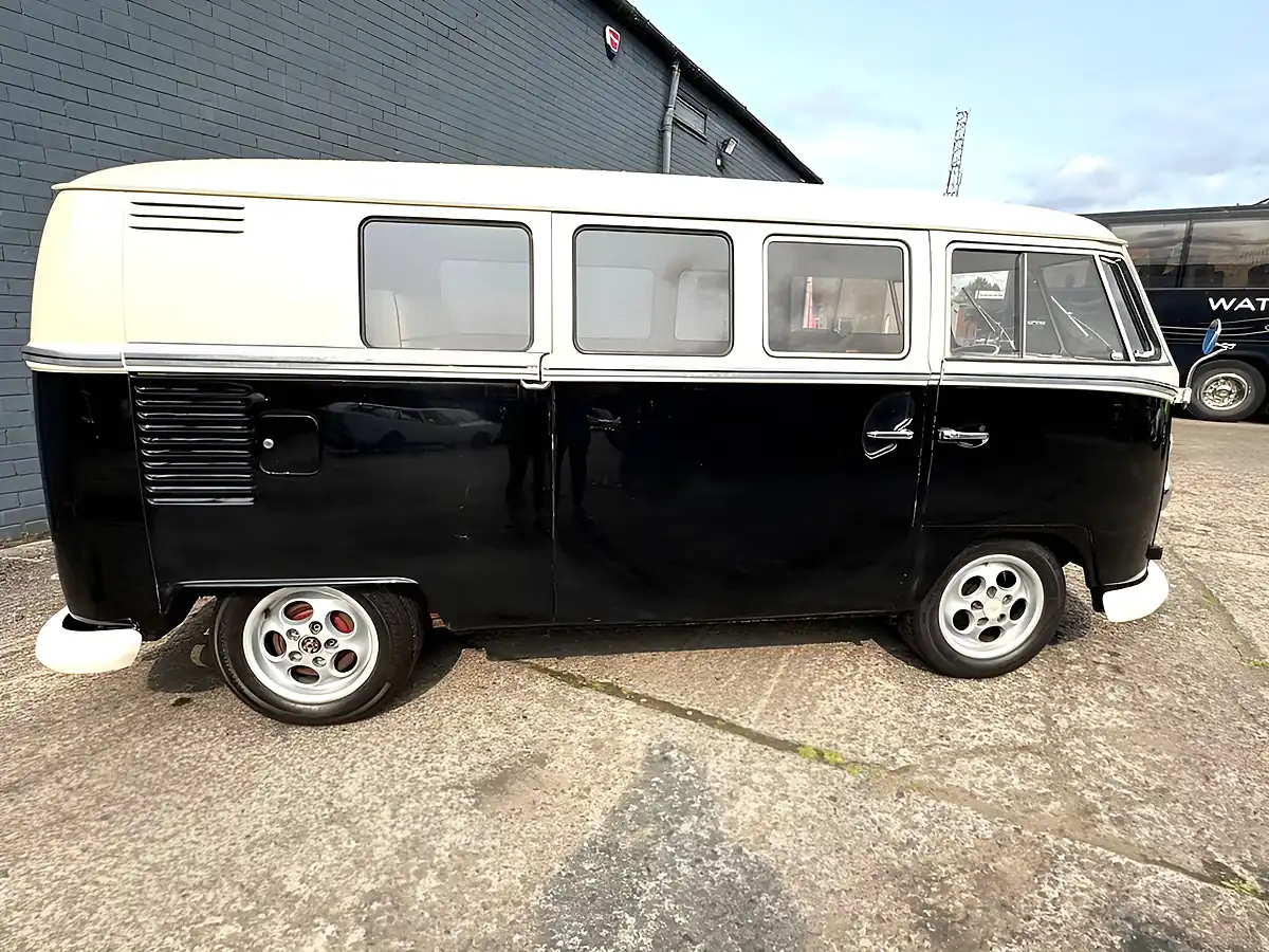 Used 2009 Volkswagen T1 Campervan Black/Beige - Interior and Exterior details 3
