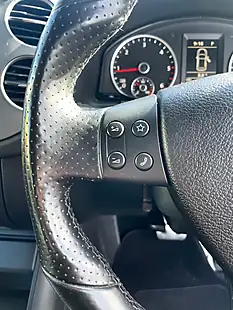 Used 2009 Volkswagen Tiguan R-Line Black - Interior and Exterior details 16