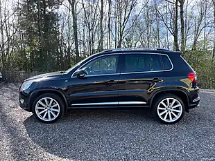 Used 2009 Volkswagen Tiguan R-Line Black - Interior and Exterior details 6
