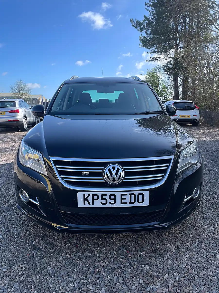 Used 2009 Volkswagen Tiguan R-Line Black - Interior and Exterior details 9