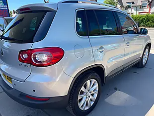 Used 2009 Volkswagen Tiguan Se 4WD Silver - Interior and Exterior details 12