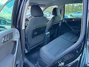 Used 2009 Volkswagen Tiguan Se Black - Interior and Exterior details 10