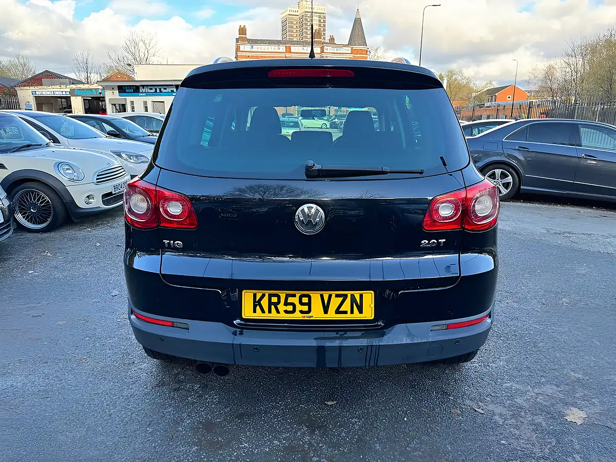 Used 2009 Volkswagen Tiguan Se Black - Interior and Exterior details 4