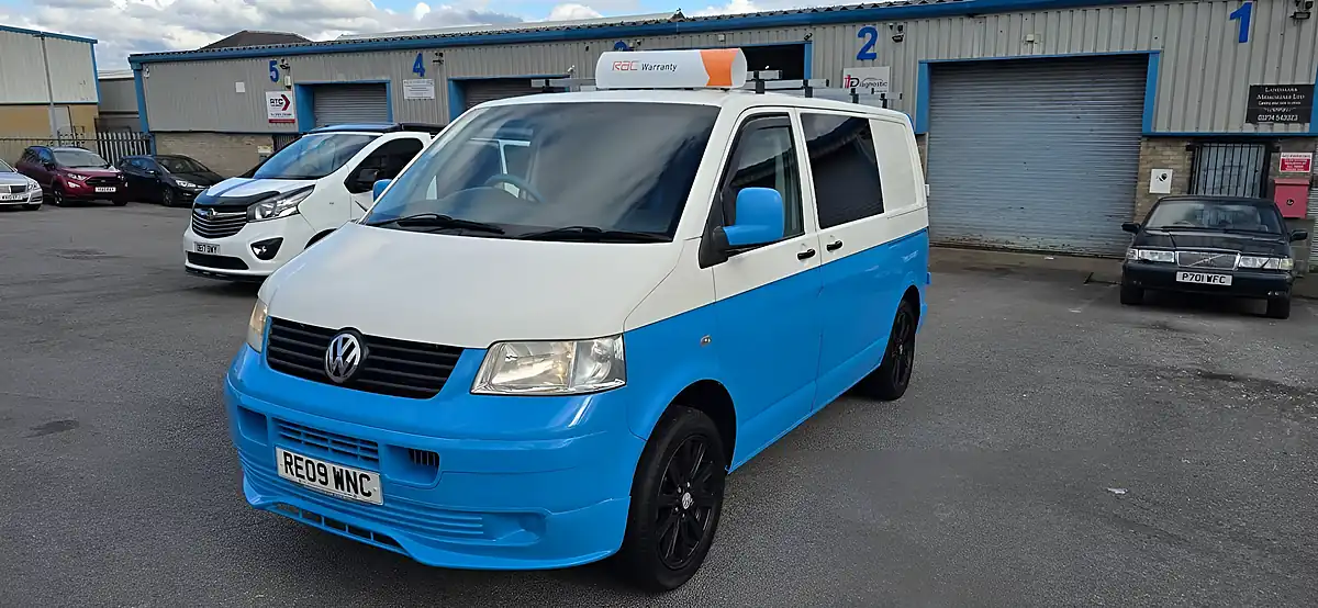 Used 2009 Volkswagen Transporter Campervan White - Interior and Exterior details 10