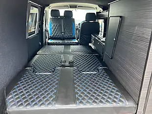 Used 2009 Volkswagen Transporter Campervan White - Interior and Exterior details 4