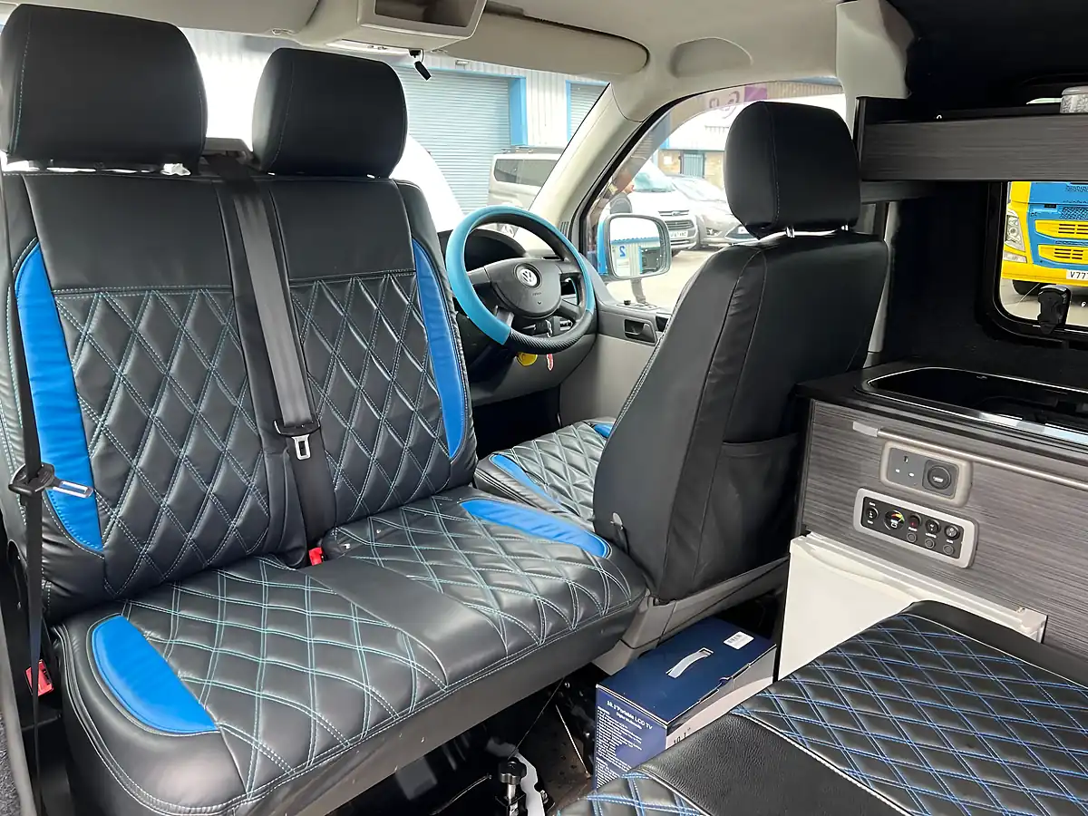 Used 2009 Volkswagen Transporter Campervan White - Interior and Exterior details 6