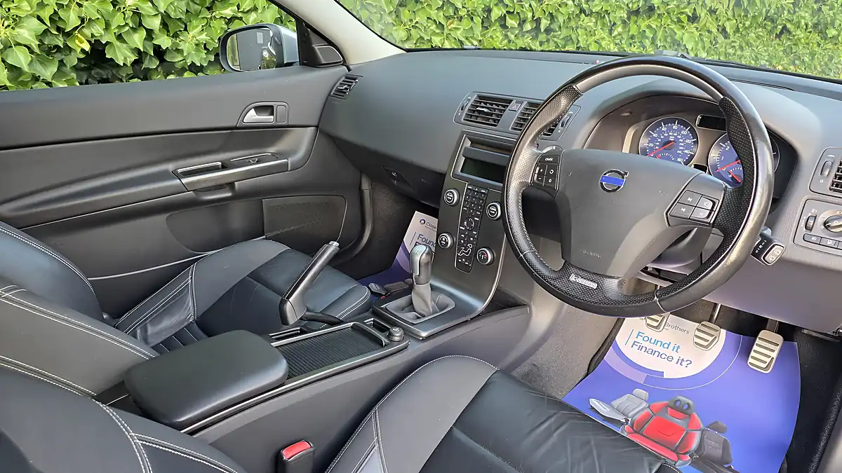 Used 2009 Volvo C30 R-Design Black Sapphire Metallic - Interior and Exterior details 11