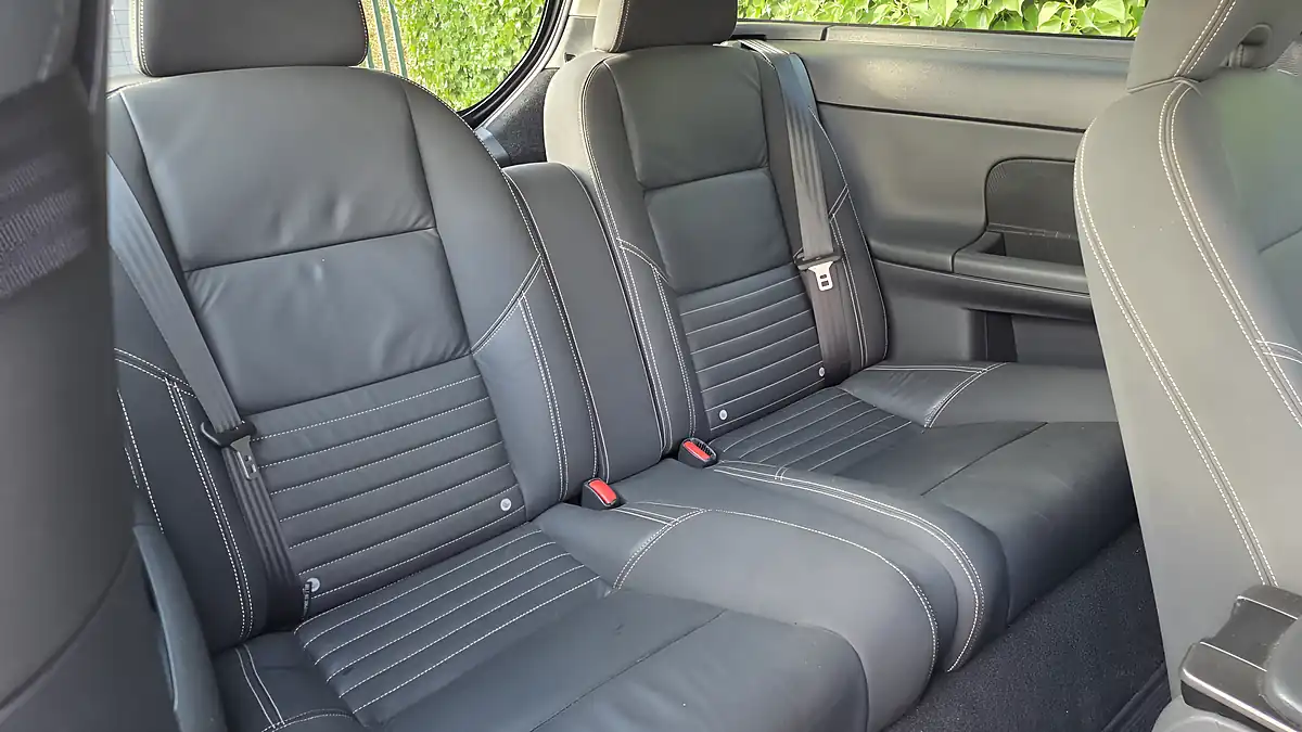 Used 2009 Volvo C30 R-Design Black Sapphire Metallic - Interior and Exterior details 13