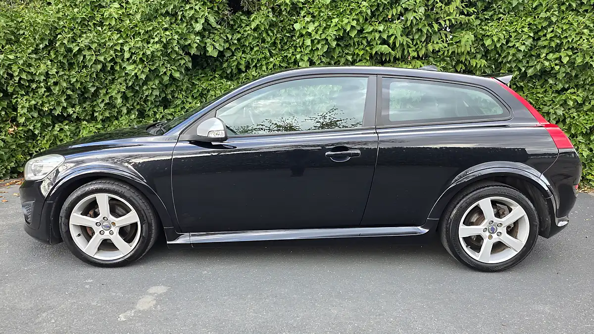Used 2009 Volvo C30 R-Design Black Sapphire Metallic - Interior and Exterior details 2