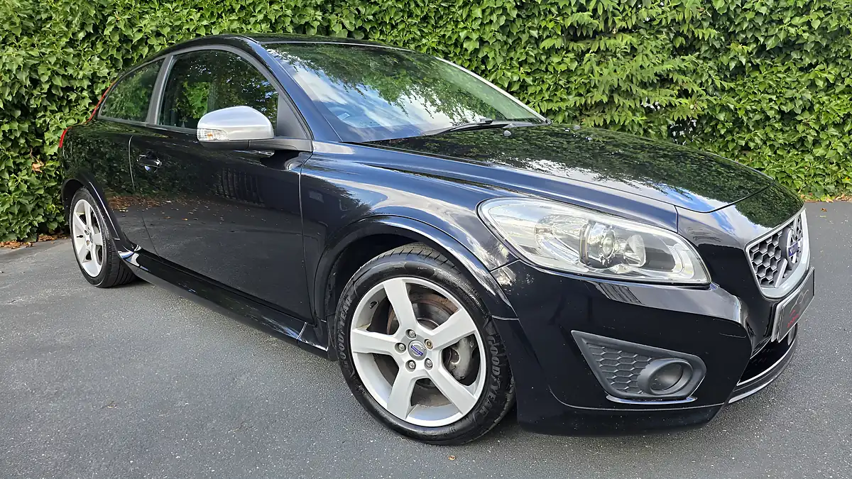 Used 2009 Volvo C30 R-Design Black Sapphire Metallic - Interior and Exterior details 7