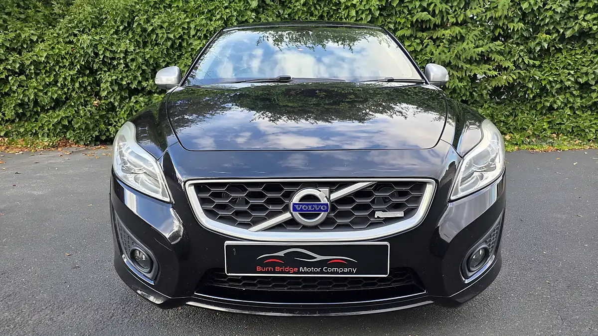 Used 2009 Volvo C30 R-Design Black Sapphire Metallic - Interior and Exterior details 8
