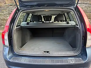 Used 2009 Volvo V50 R-Design Barents Blue - Interior and Exterior details 9