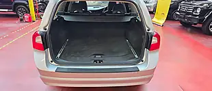 Used 2009 Volvo V70 Se Silver - Interior and Exterior details 14