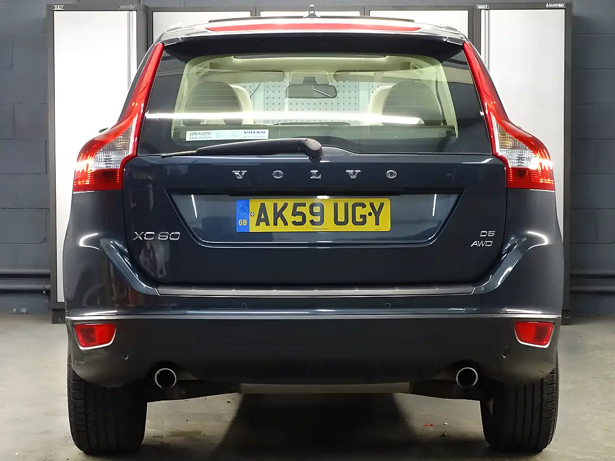 Used 2009 Volvo XC60 Se Lux Premium Grey - Interior and Exterior details 11