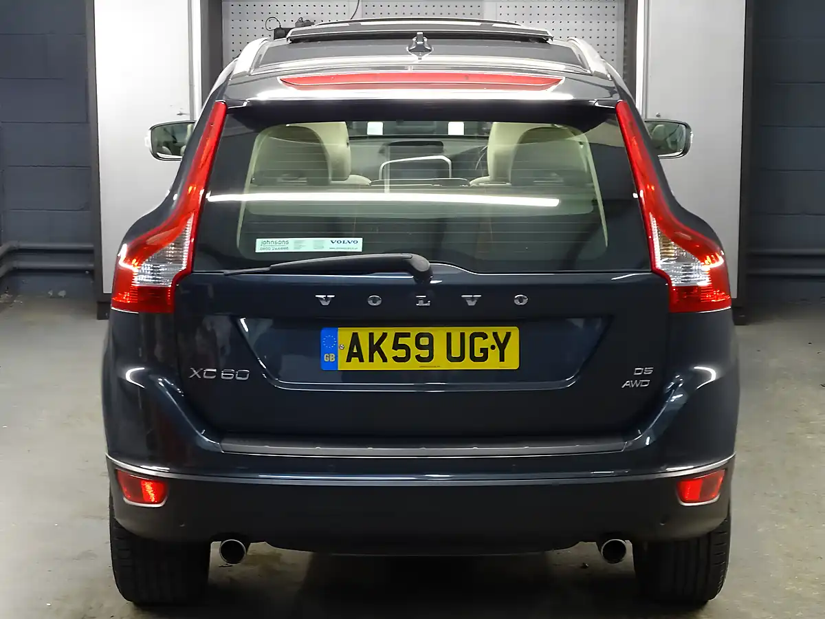 Used 2009 Volvo XC60 Se Lux Premium Grey - Interior and Exterior details 12